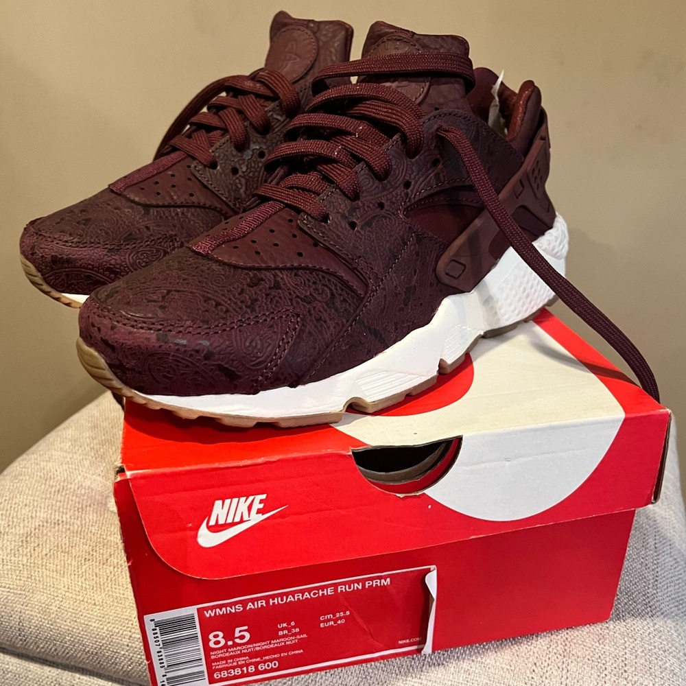 Women’s Air Huarache Run